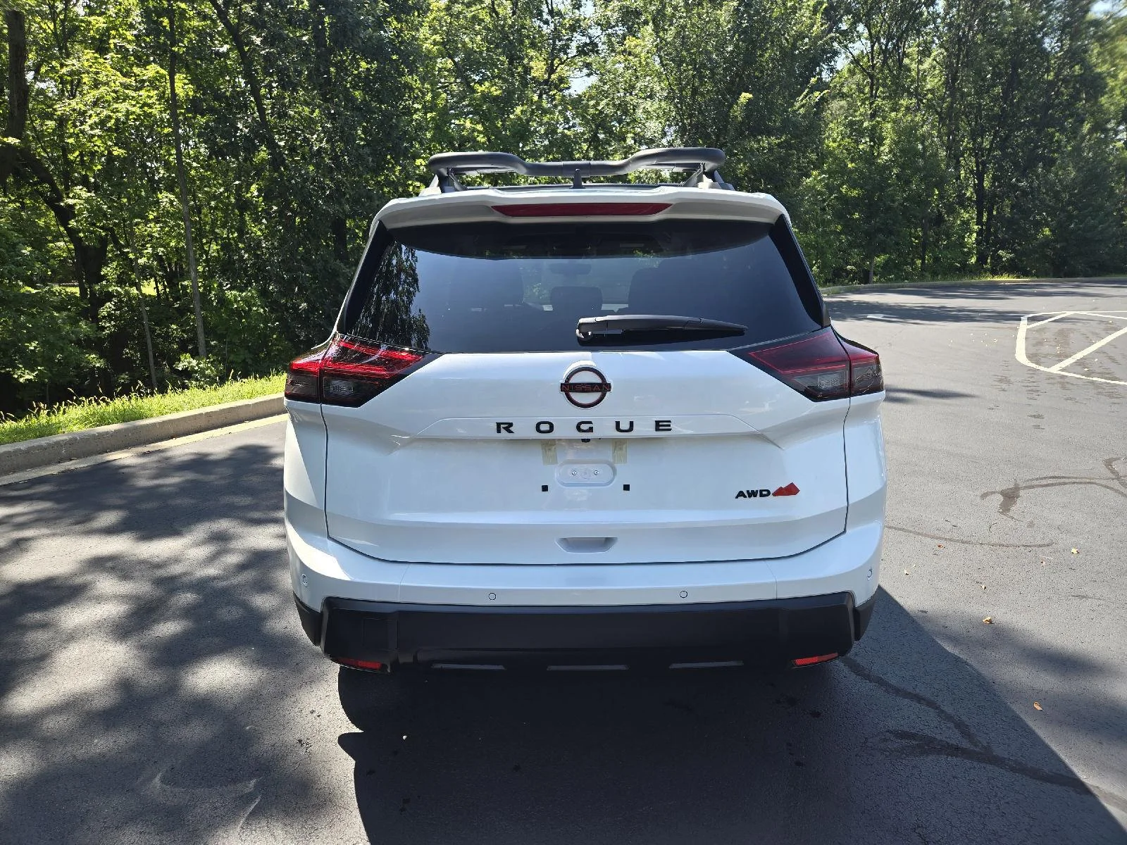 New 2026 Everest White Pearl Tricoat Nissan Rock Creek image 8