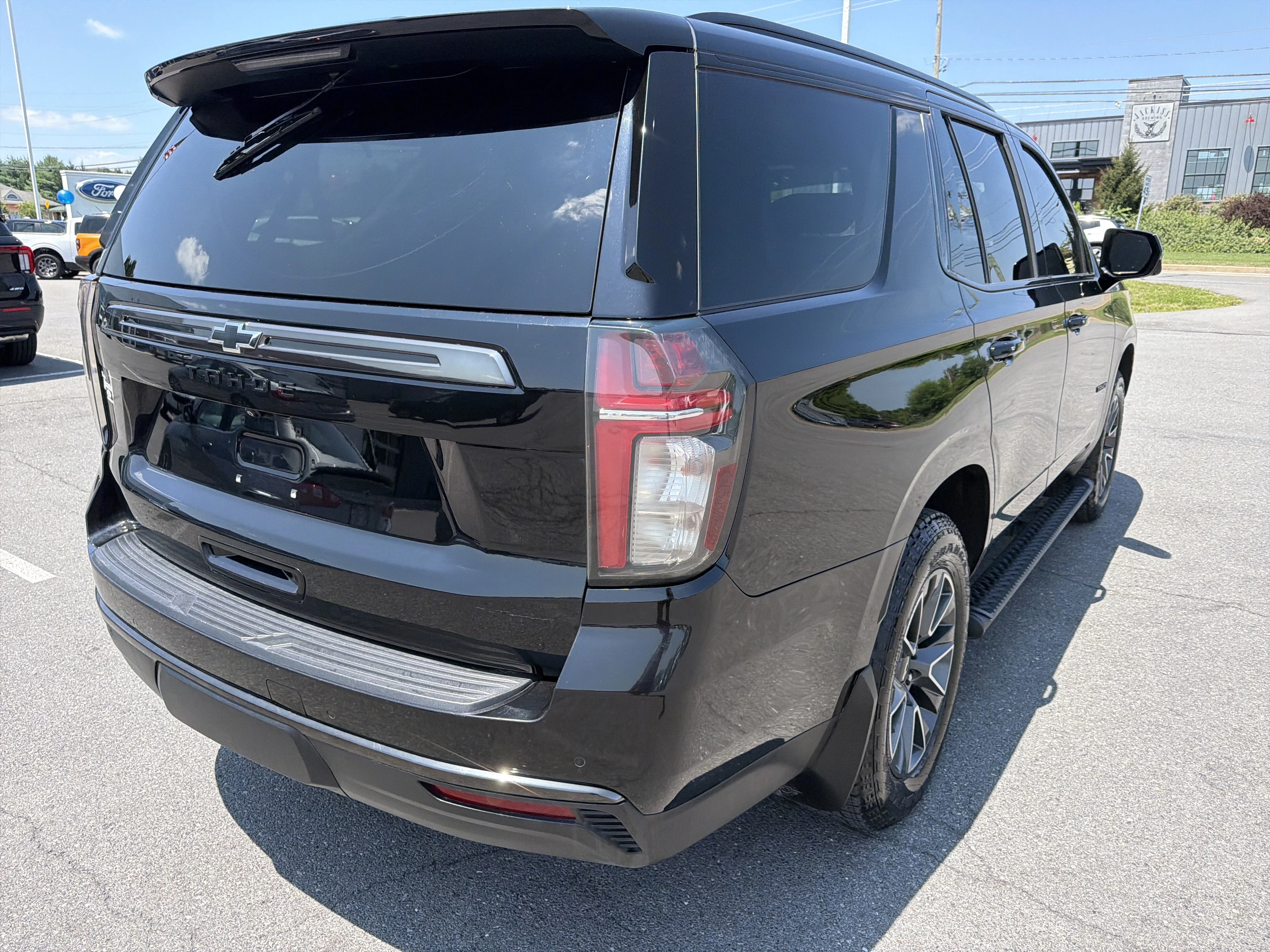Used 2021 Black Chevrolet Z71 image 3