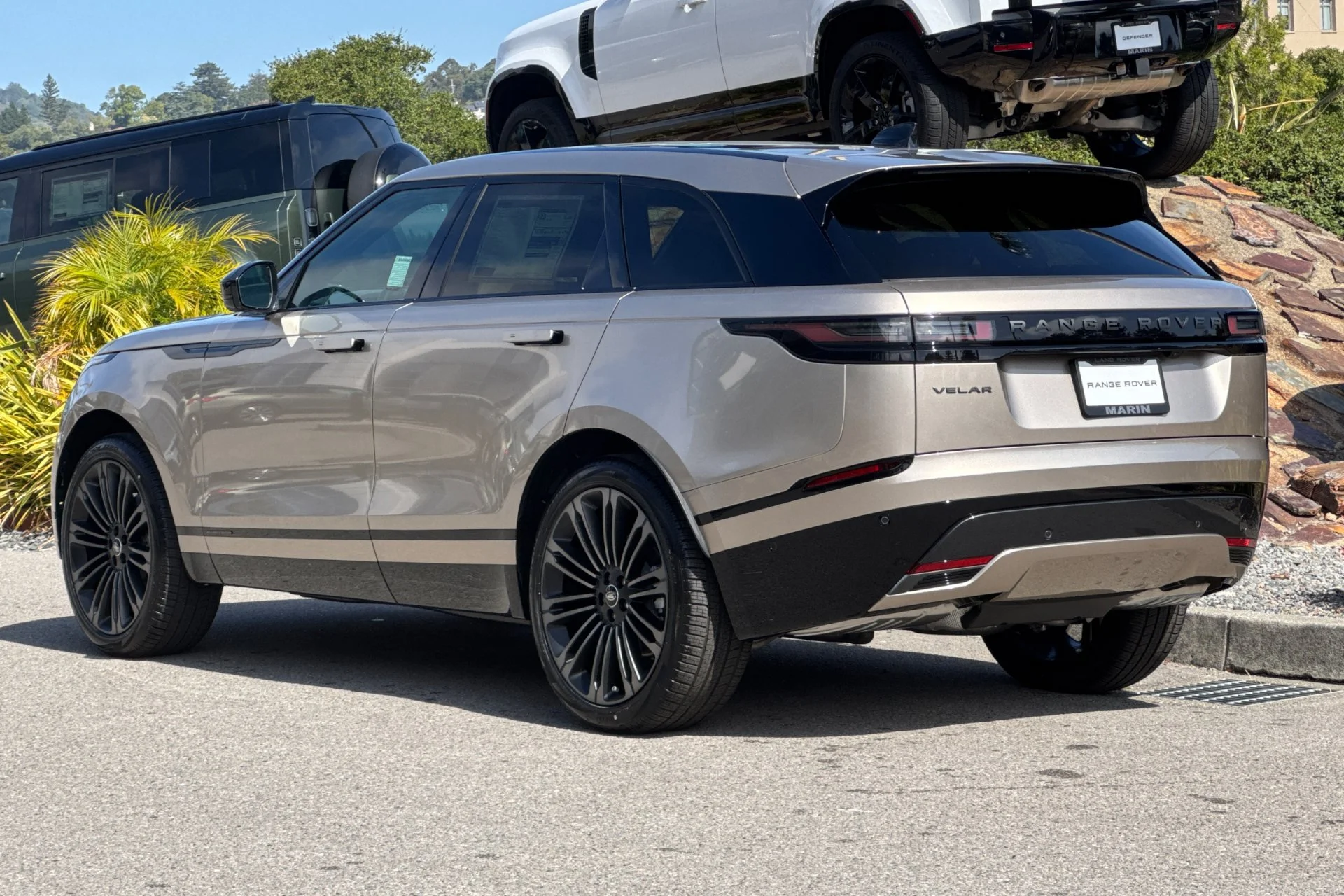 New 2026 Batumi Gold Land Rover Belgravia Edition image 6