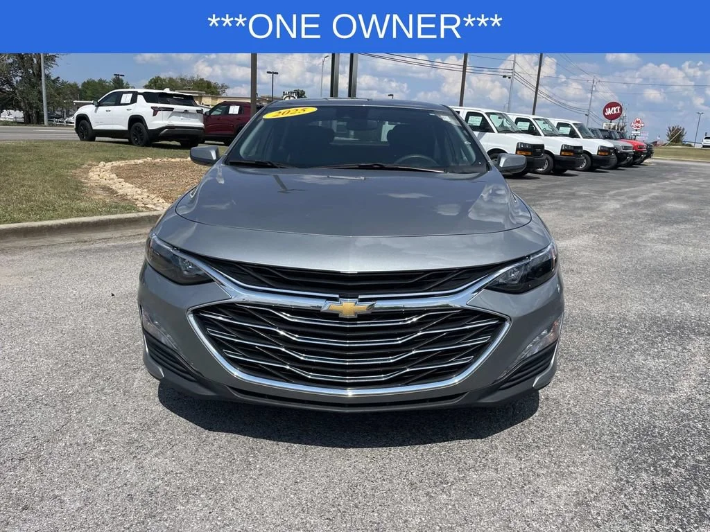 Used 2024 Sterling Gray Metallic Chevrolet 1LT image 9