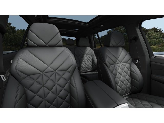 New 2027 Mineral White Metallic BMW X7 40i image 11
