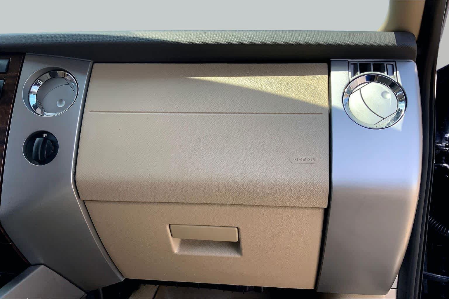 Used 2013 Blue Jeans Metallic Ford XLT image 18