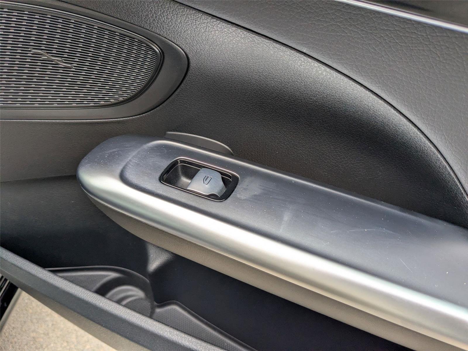Used 2025 BLACK Mercedes-Benz C 300 image 31