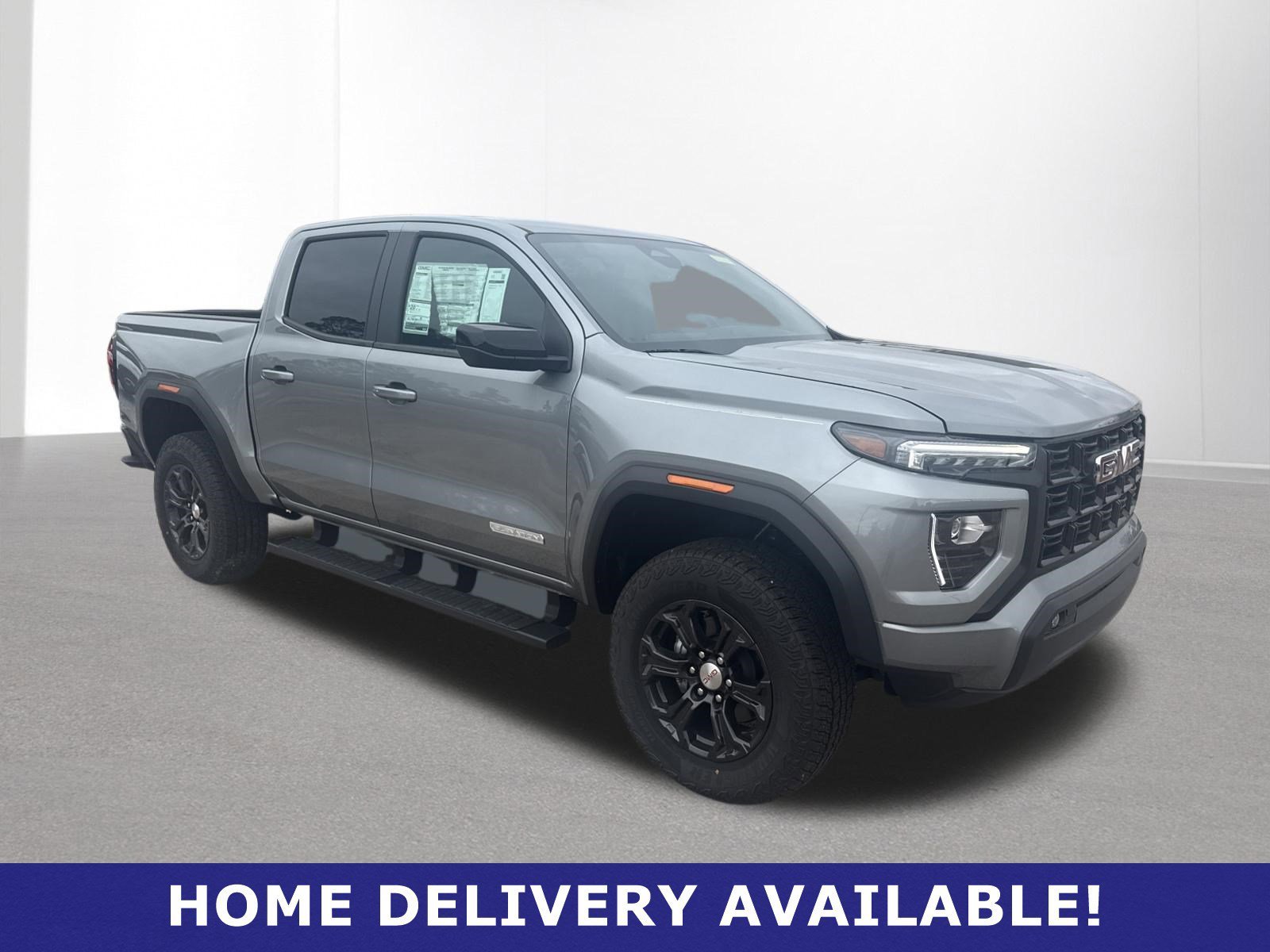 2024 GMC Canyon 2WD Elevation Crew Cab Short Box's photo