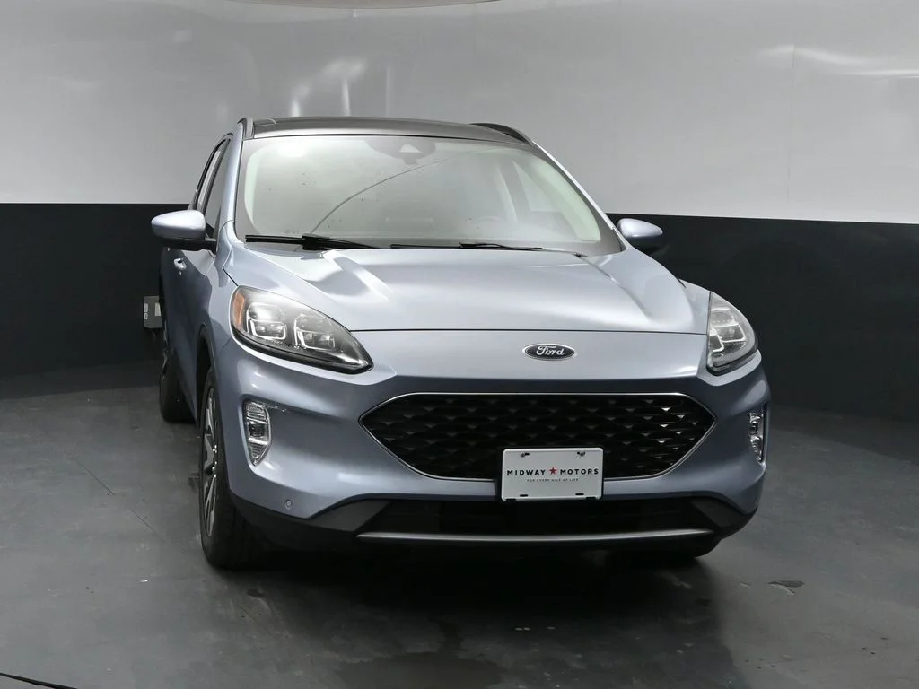 Used 2022 Blue Ford Titanium image 8