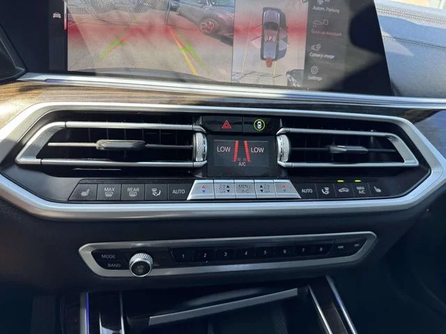 Used 2020 Gray BMW xDrive40i image 35