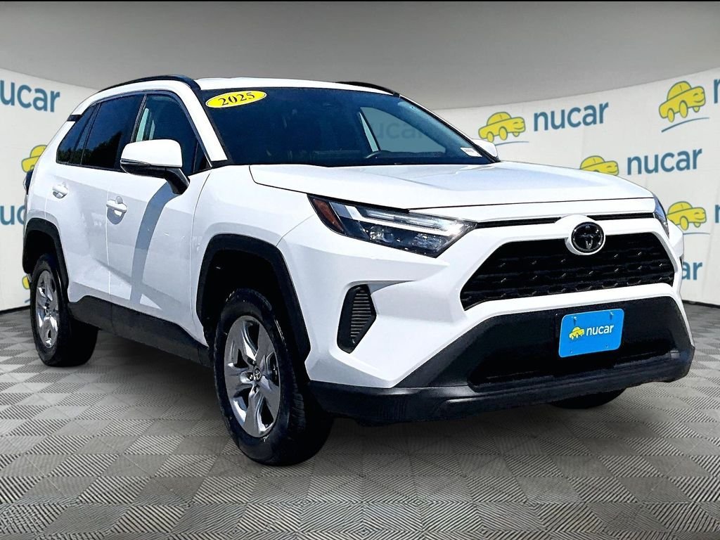 Used 2025 White Toyota XLE image 1