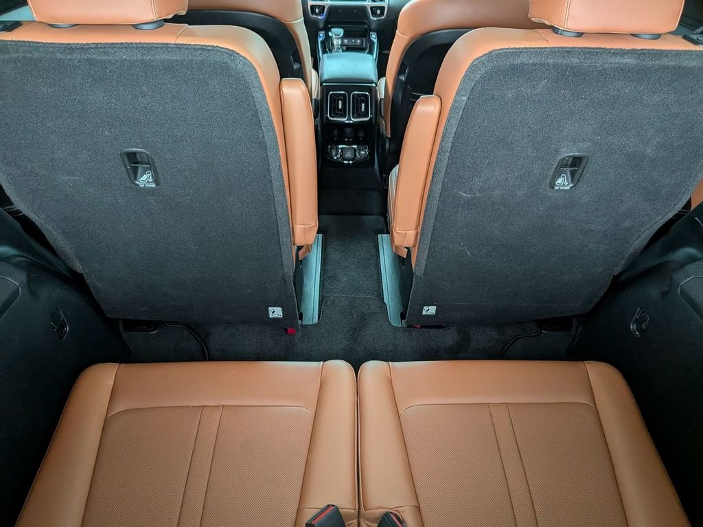 Used 2023 Green Kia X-Line SX Prestige image 36