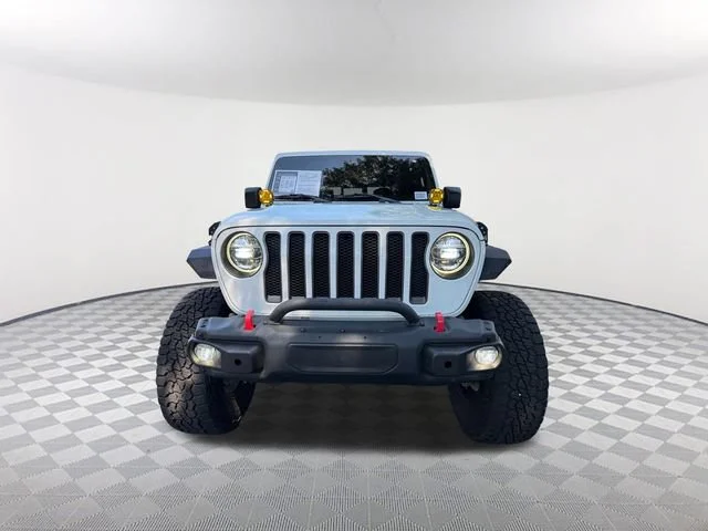 Used 2020 White Jeep Overland 4x4 image 2