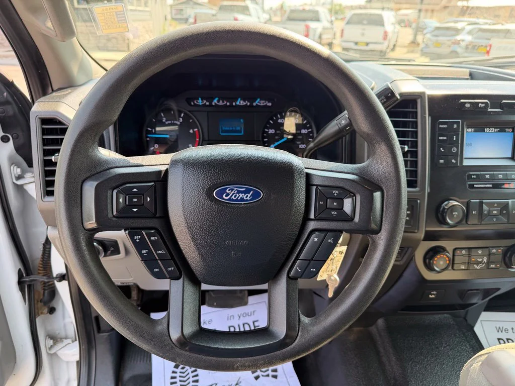 Used 2020 White Ford XL image 11