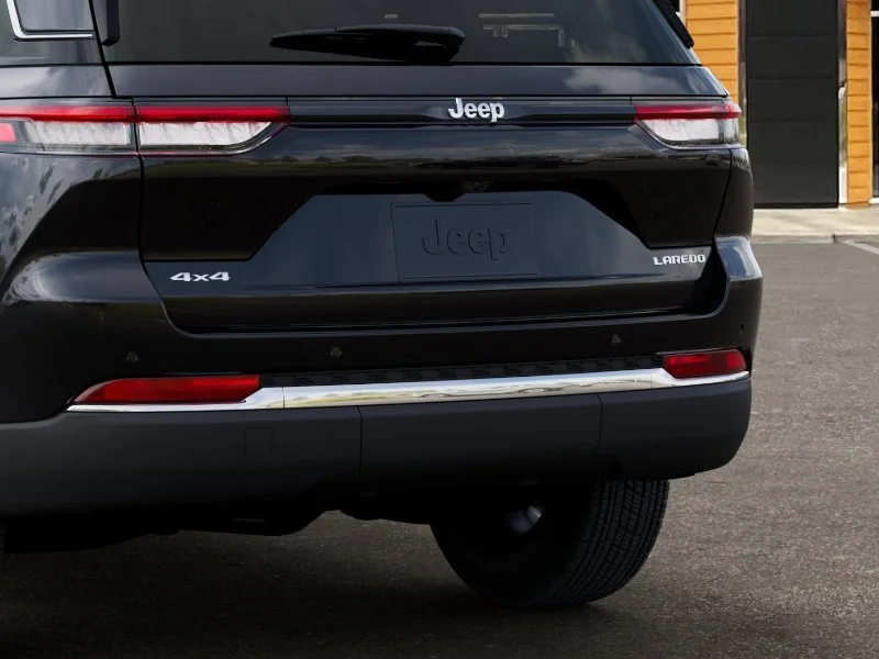 2025 Jeep Grand Cherokee Laredo - Photo 28
