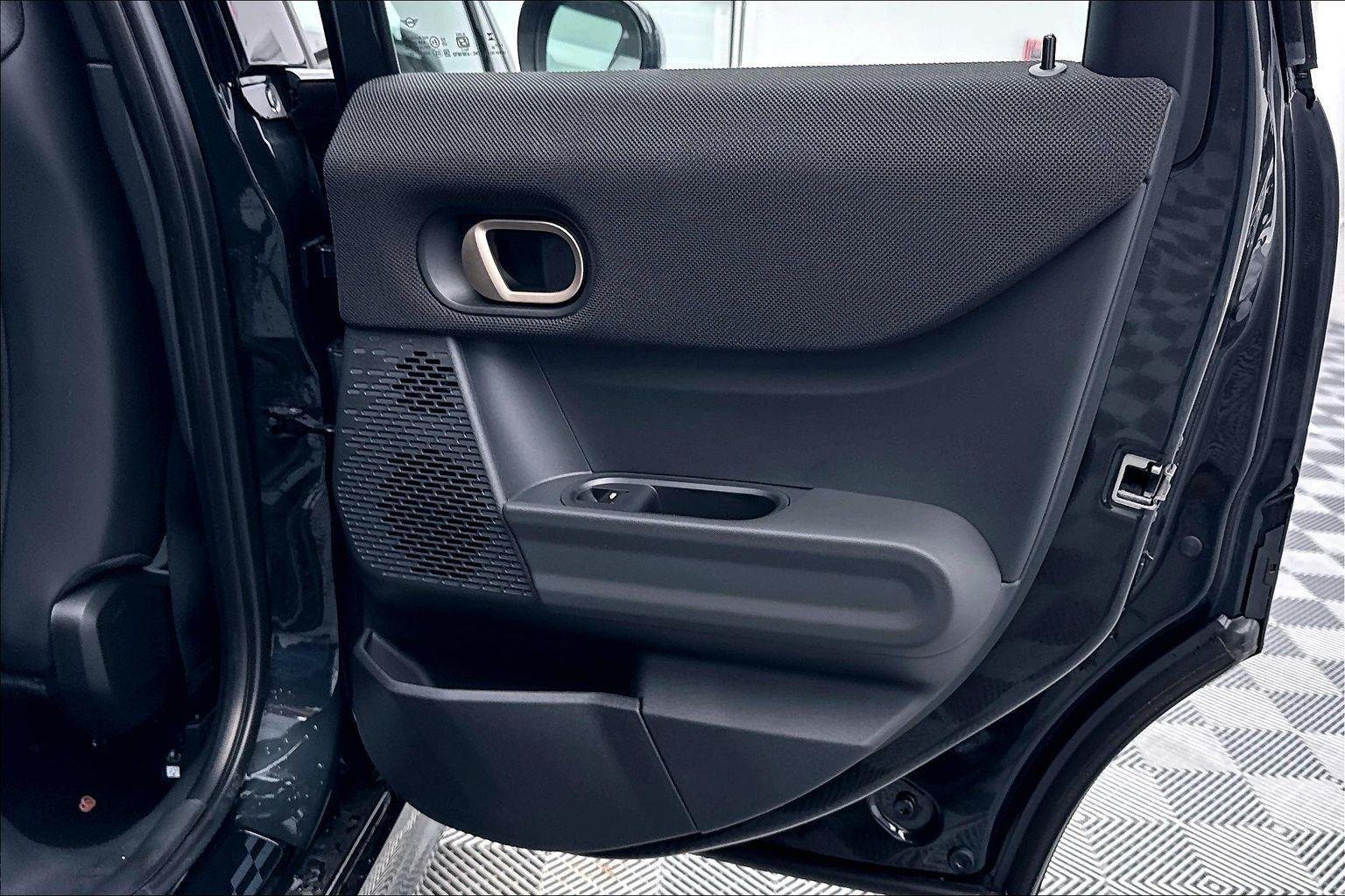 New 2026 Black Roof and Mirror Caps MINI Cooper S image 22