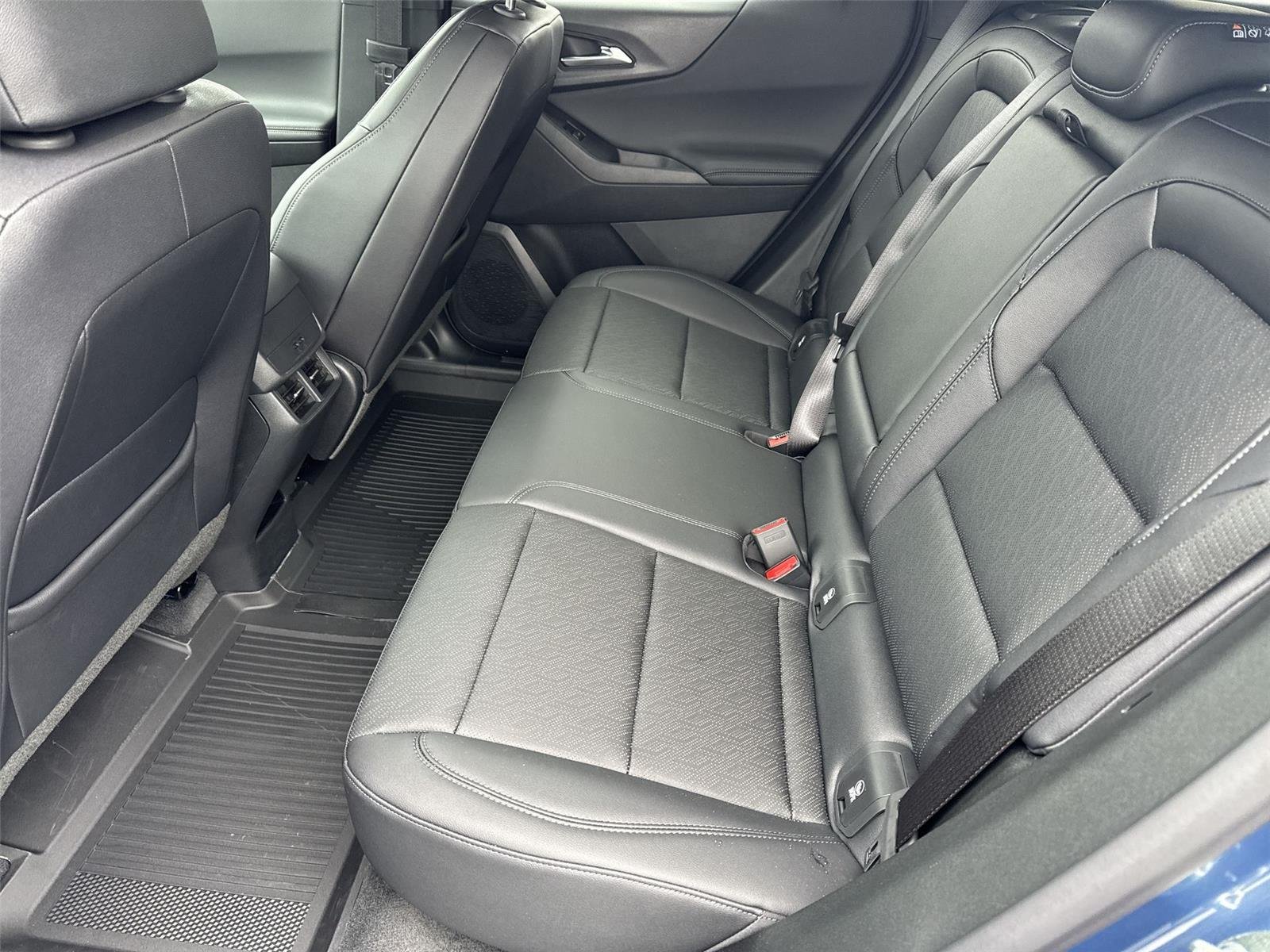 2026 Chevrolet Equinox LT - Photo 31