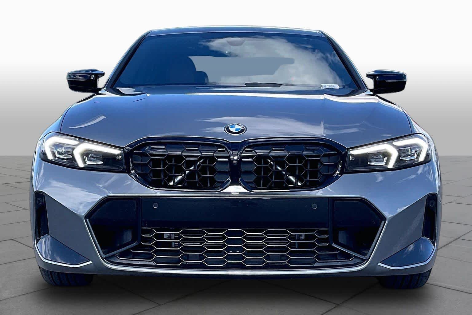 Used 2025 Skyscraper Grey Metallic BMW M340i xDrive image 4