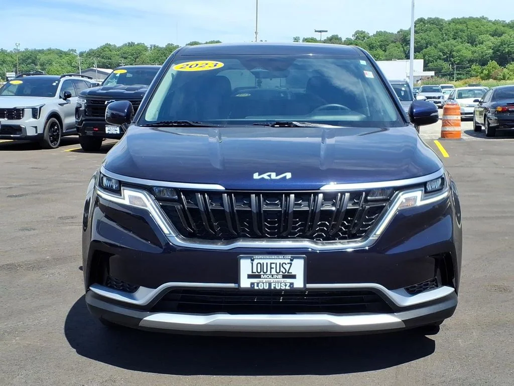 Used 2023 Blue Kia LX Seat Package image 10