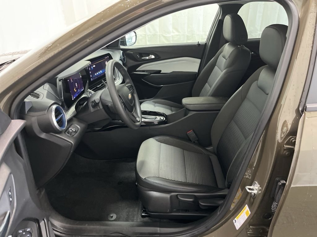 Used 2024 Bronze Metallic Chevrolet LT image 3