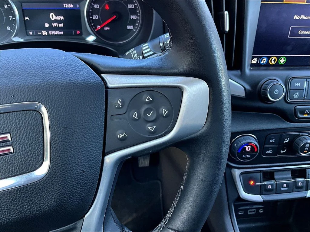 Used 2024 White GMC SLT image 24