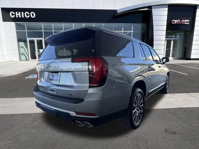 2026 GMC Yukon XL Denali - Photo 8