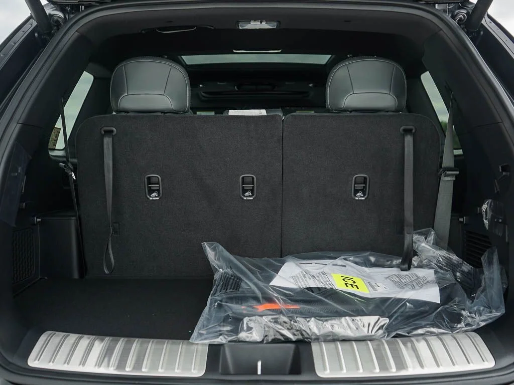 New 2027 Glacial White Pearl Kia X-Line SX AWD image 8