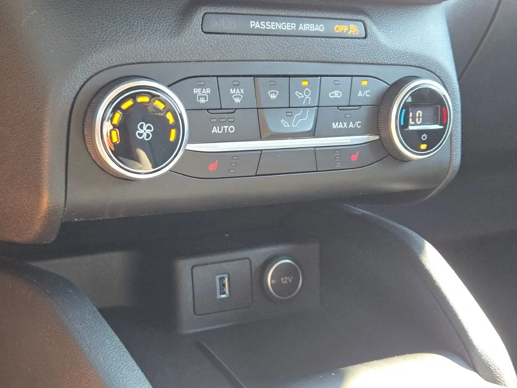 Used 2020 White Ford SE image 22