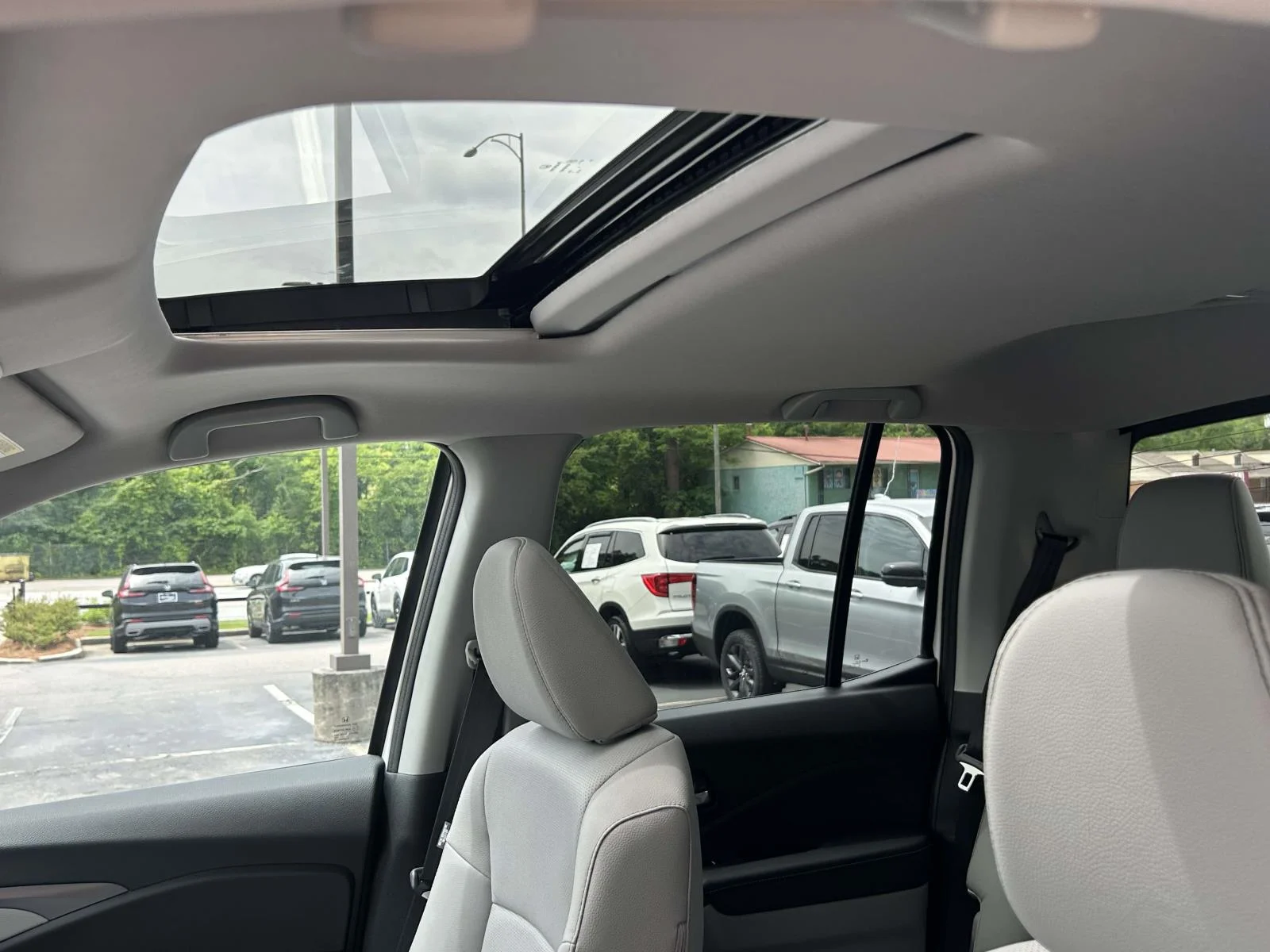 New 2026 Platinum White Pearl Honda RTL AWD image 6