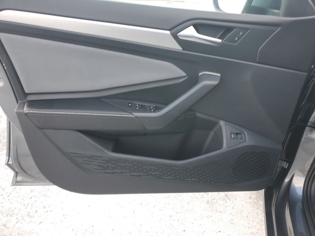 New 2026 Gray Volkswagen 1.5T SE image 12