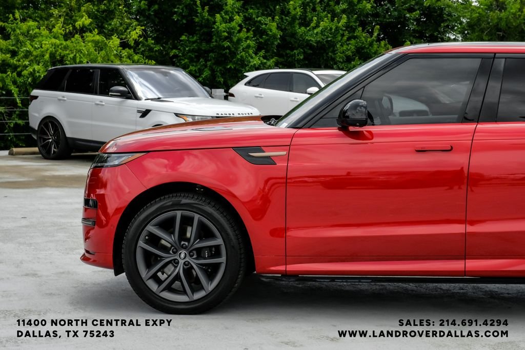 Used 2023 Firenze Red Metallic Land Rover SE Dynamic image 14