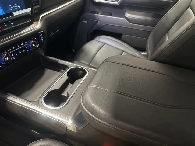 Used 2025 Summit White Chevrolet LTZ image 29