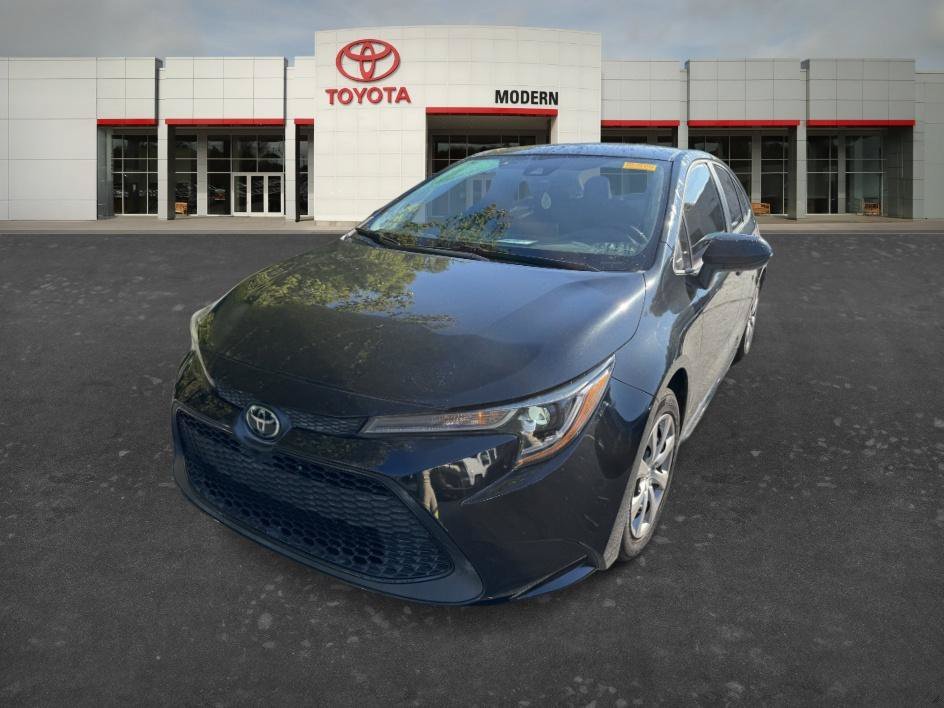 Used 2020 Black Sand Pearl Toyota LE image 27