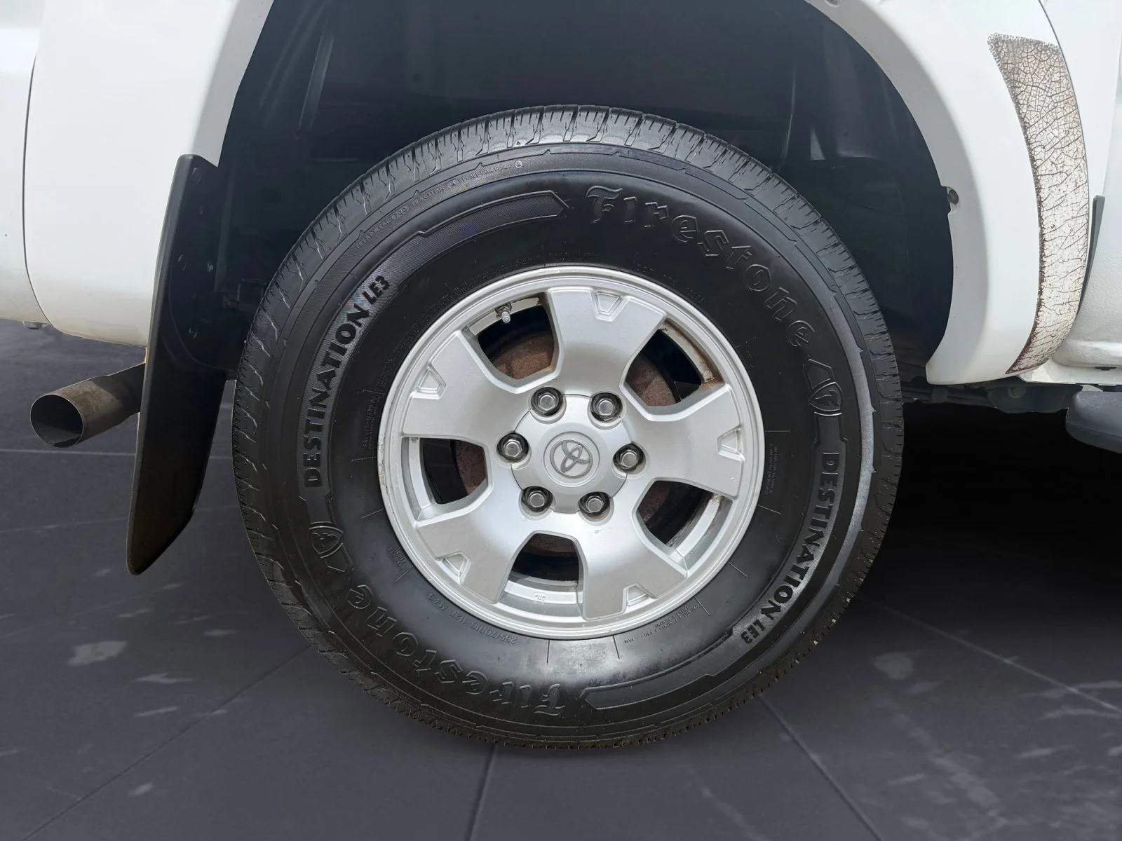 Used 2014 Super White Toyota Base image 75