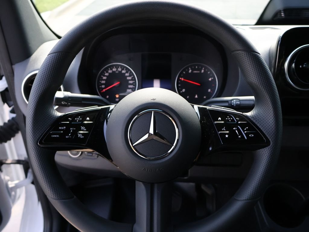 New 2026 Arctic White Mercedes-Benz Cargo 144 WB image 31