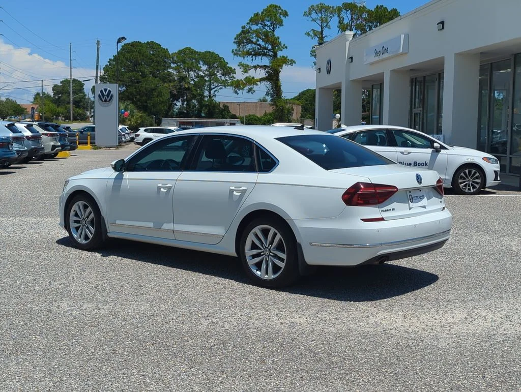 Used 2017 White Volkswagen 1.8T SE image 5