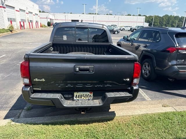 Used 2023  Toyota  image 9