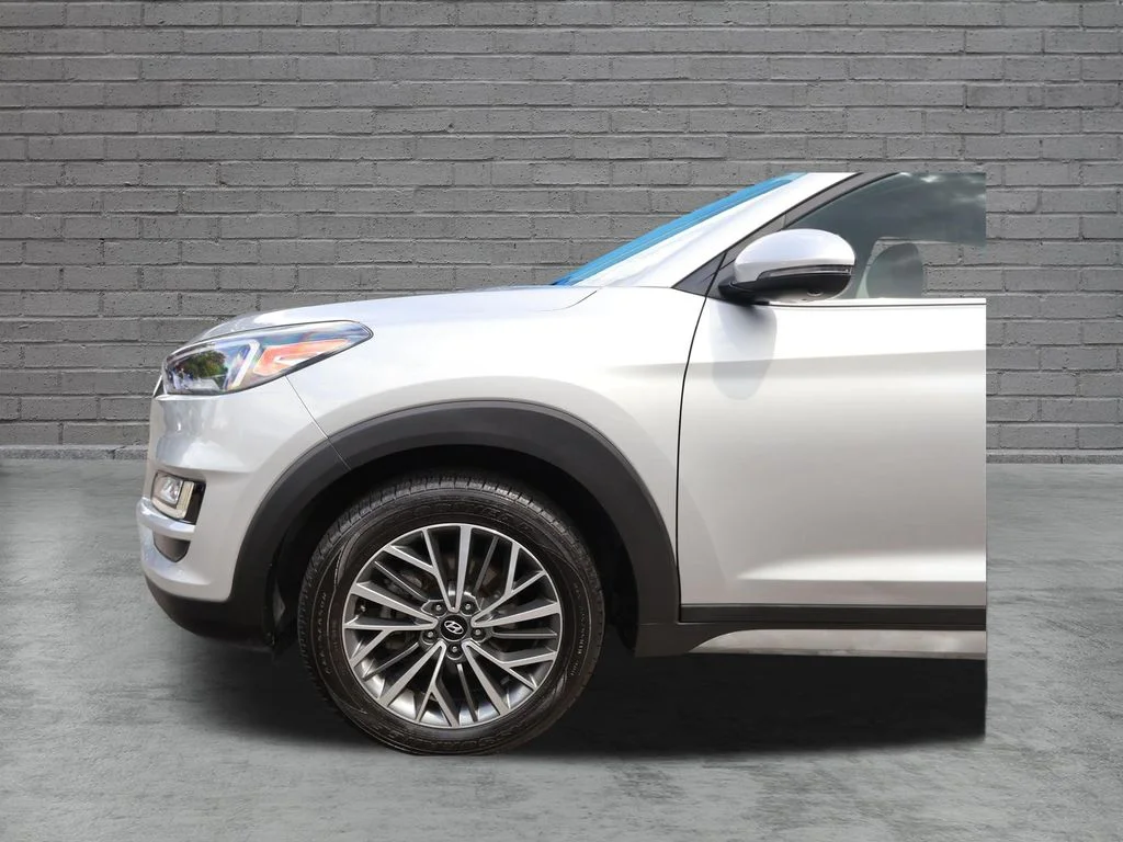Used 2020 Silver Hyundai Limited image 8
