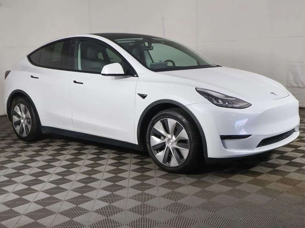 Used 2022 Tesla Model Y Long Range with VIN 7SAYGDEE3NF324985 for sale in Bedford, OH