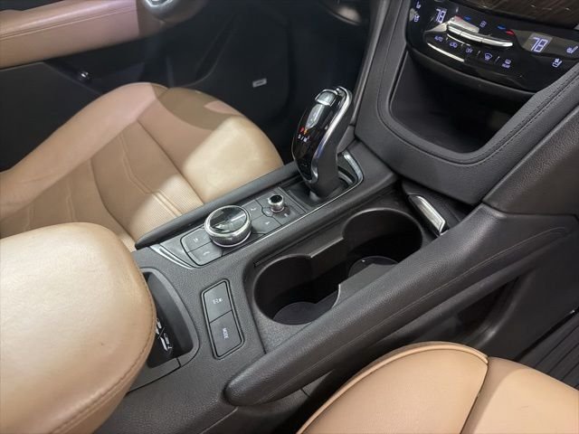 Used 2020 Crystal White Tricoat Cadillac Premium Luxury image 33