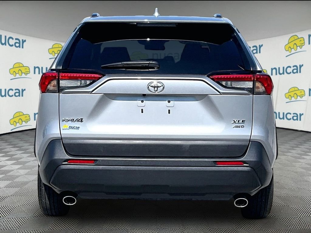 Used 2025 Silver Toyota XLE image 5