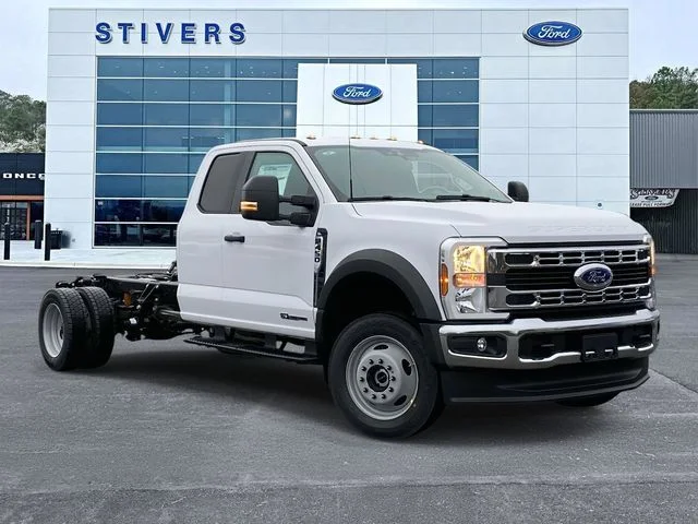 2026 Ford F-450 XL 4x4 SuperCab 192-In DRW's photo