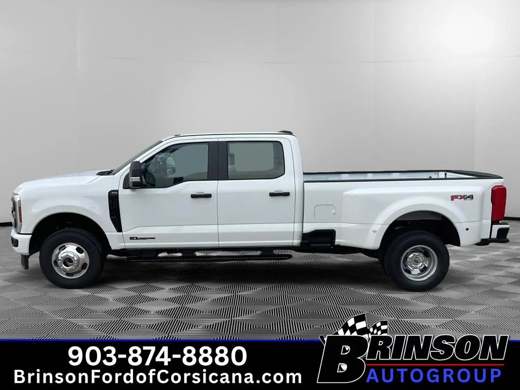 New 2026 Oxford White Ford XL image 3