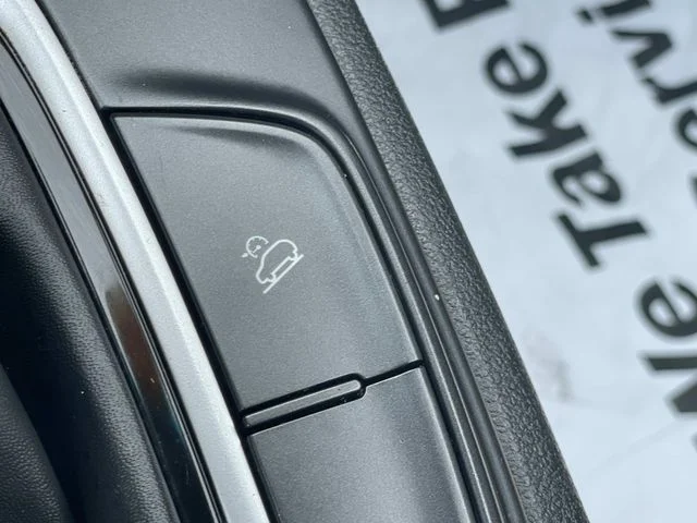 Used 2020 Gray Hyundai SE image 30