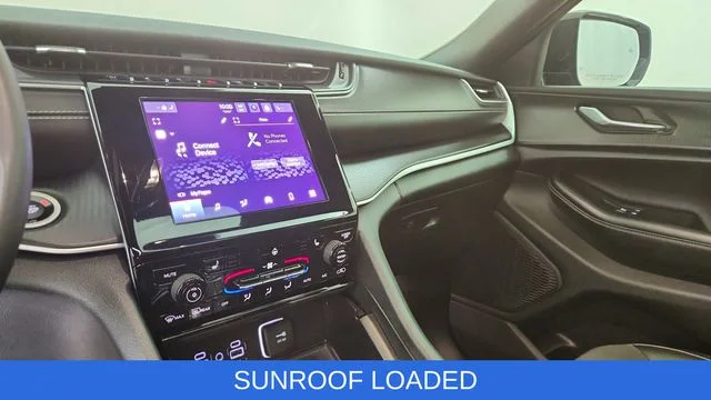 Used 2024 Gray Jeep Altitude X image 28