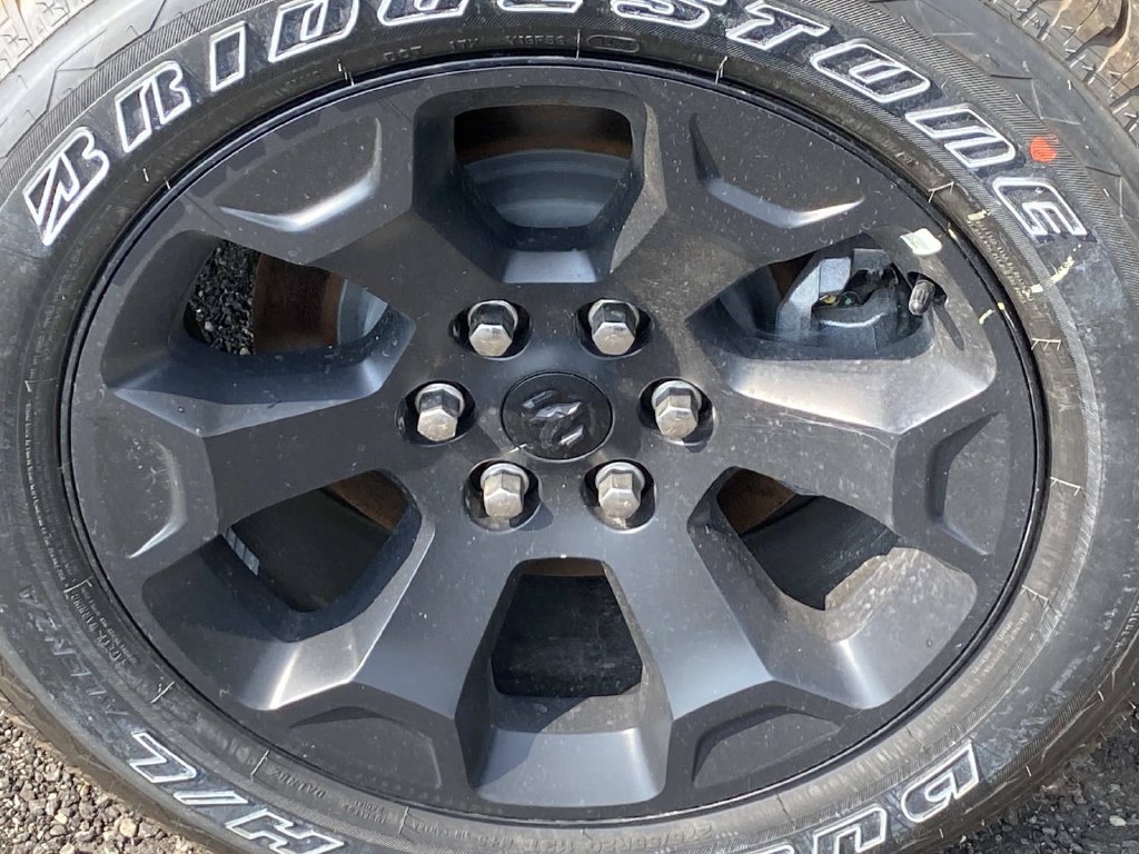 New 2026 Diamond Black Crystal Pearl-Coat Exterior Paint Ram Big Horn/Lone Star image 6