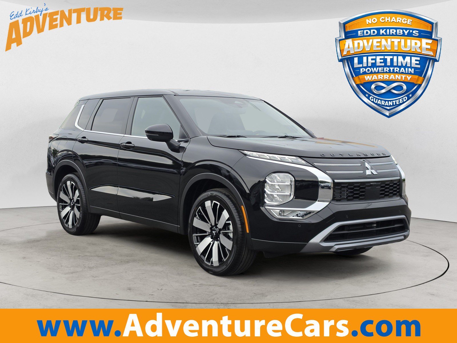 New 2026 Labrador Black Pearl Mitsubishi SE image 1