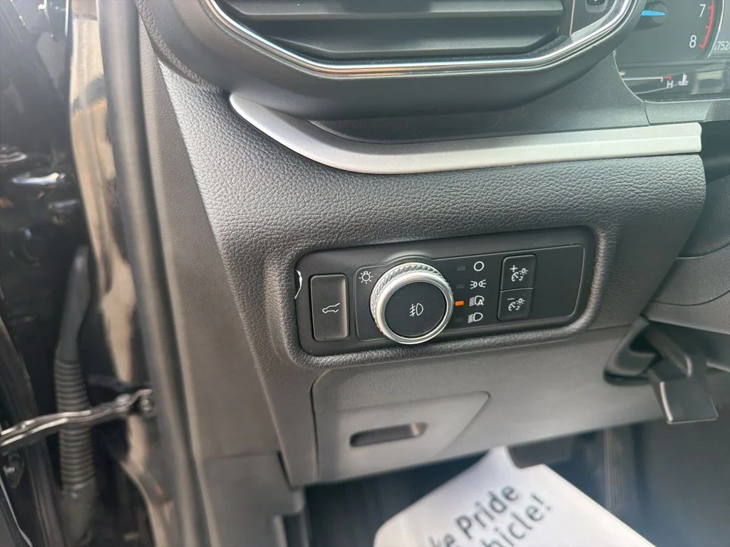 Used 2022 Black Ford XLT image 22