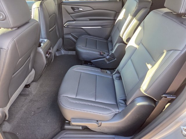 2027 Chevrolet Traverse LT - Photo 8