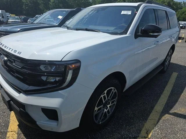 2025 Ford Expedition Active 4x4's photo