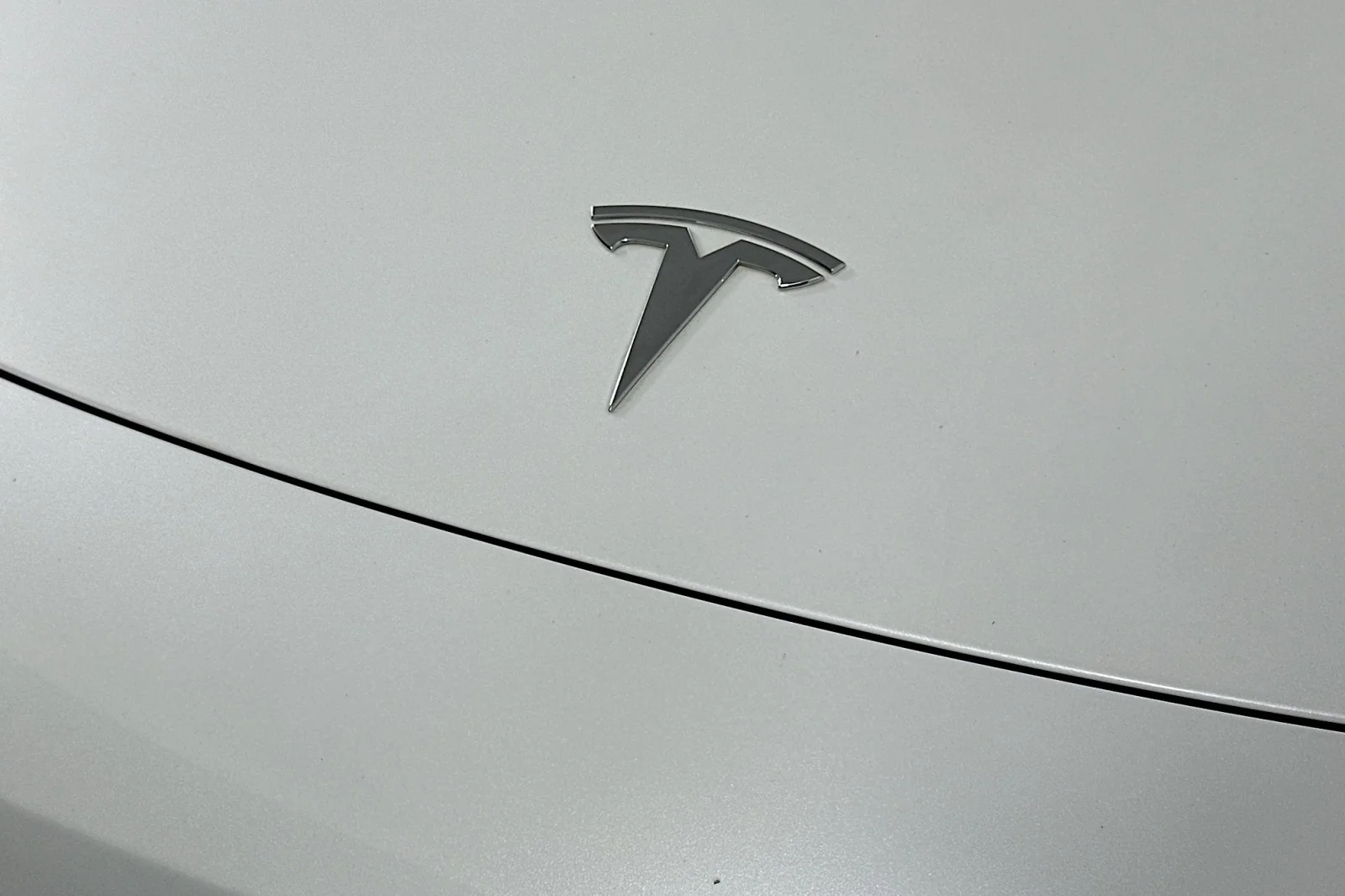 Used 2022 Pearl White Multi-Coat Tesla Long Range image 15