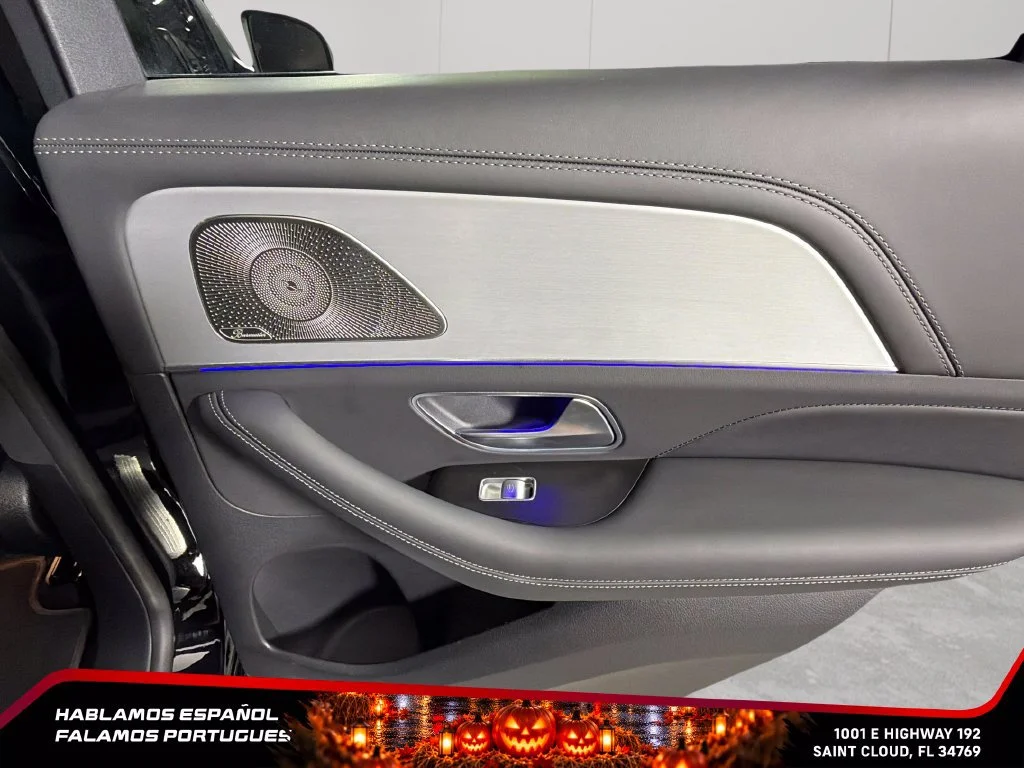 Used 2023 Black Mercedes-Benz S 4MATIC® image 37