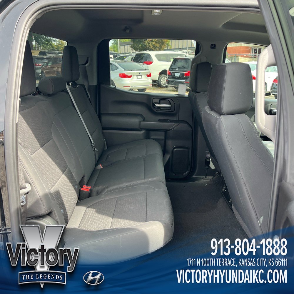 Used 2020 Black Chevrolet Custom image 12