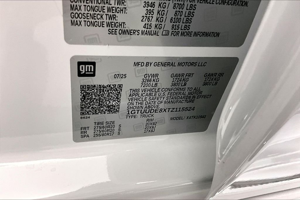 Used 2026 White GMC SLT image 19